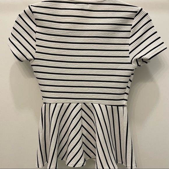 Dynamite Zip Up Peplum Top - Picture 4 of 5